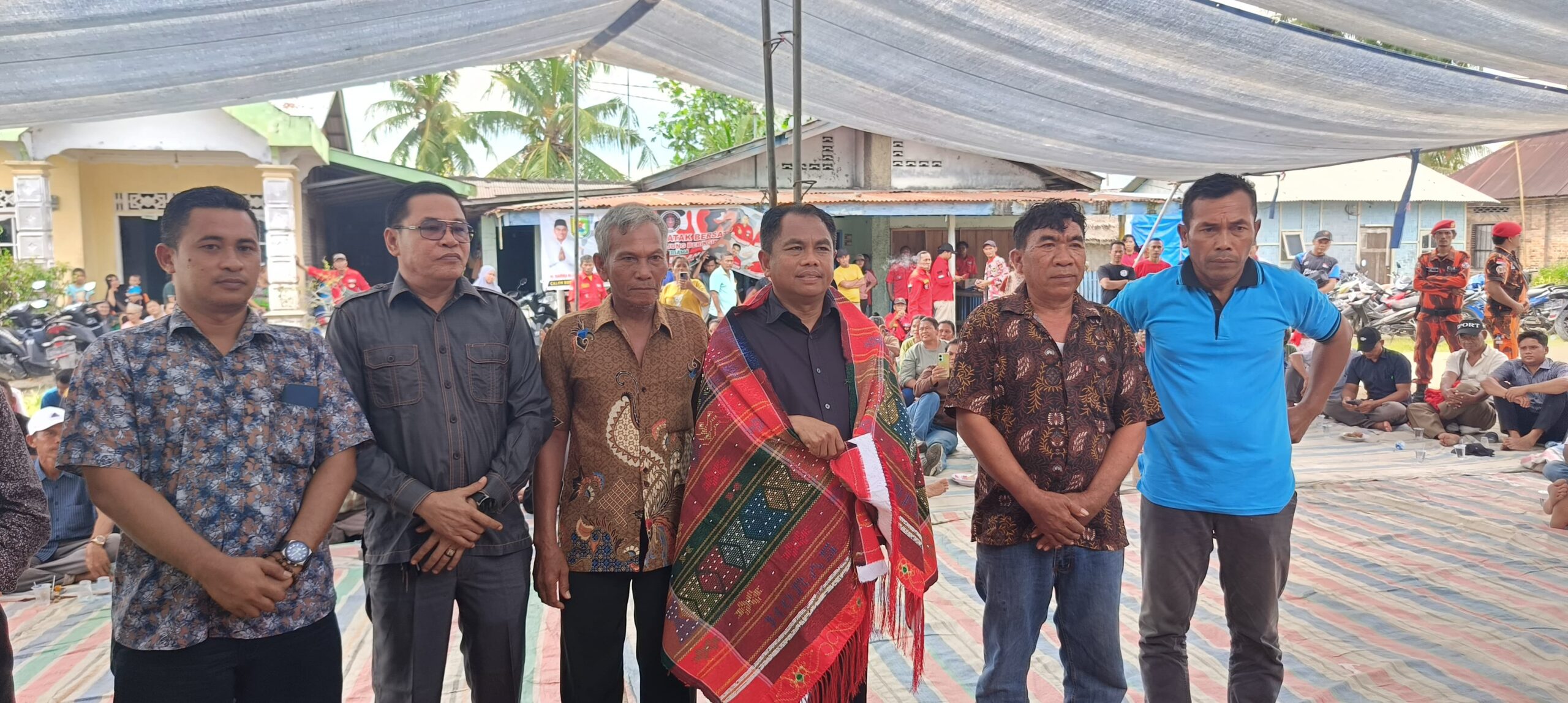 Berharap Jalannya Mulus, Warga Desa Tebingtinggi Tantang Suara Darma Wijaya 100 Persen