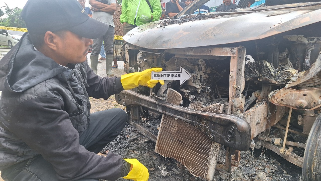 Polres Aceh Timur Selidiki Kasus Mobil Timses Diduga Dibakar OTK