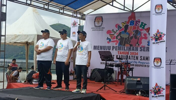 Menuju Pemilihan Serentak, KPU Samosir Gelar Jalan Sehat