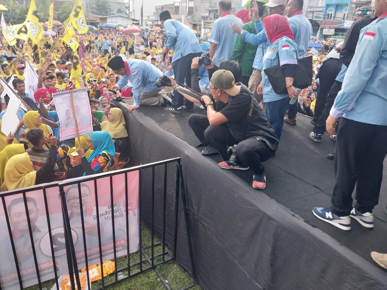 Ribuan Massa Tumpah Ruah Pada Kampanye Akbar Asri Tambunan-Lom Lom Suwondo