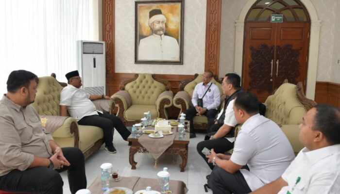 Pj Gubernur Terima Audiensi Tim Desk Pilkada Serentak Kemenko Polhukam Di Aceh