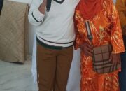 Biaya Umrah Dibantu Ny Ratnawati, Pedagang Kue Keliling Doakan RHS-AZI Menang Pilkada 2024