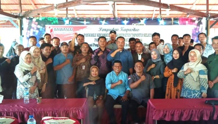 Bawaslu Tapsel Pertajam Kemampuan Panwascam Awasi Pilkada