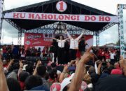 Adian Napitupulu Bakar Semangat Massa Kampanye Akbar Satika Simamora-Sarlandy Hutabarat