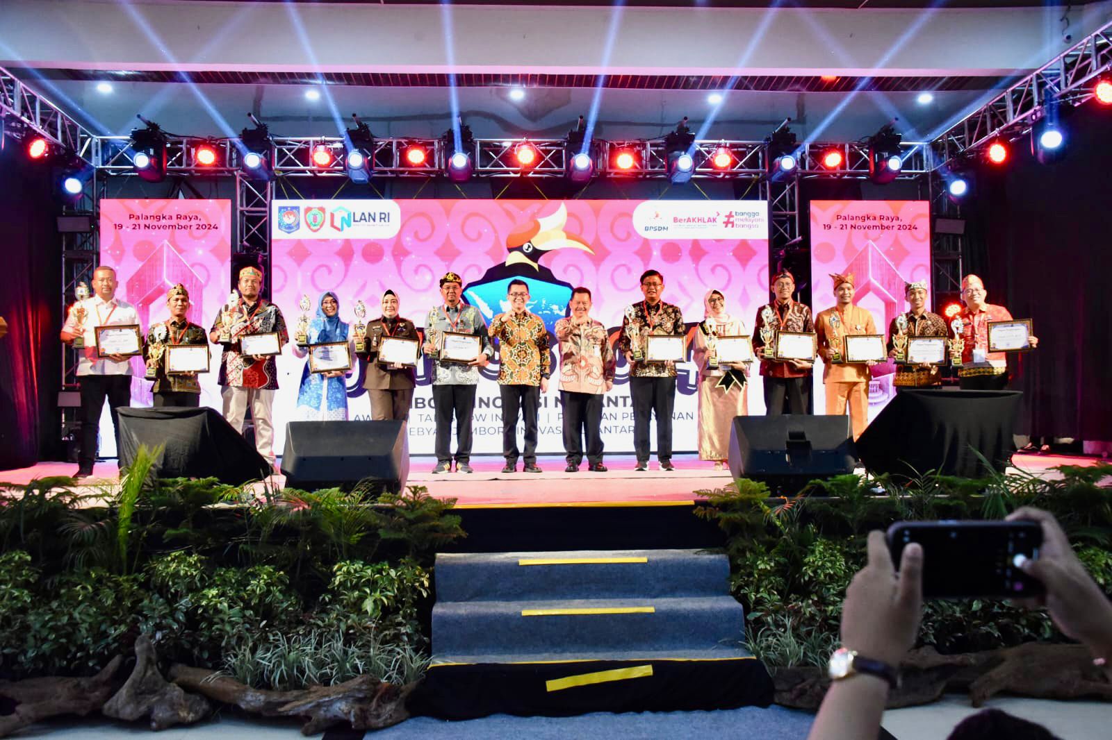 Kepala UPTD BPKA Wilayah V Kota Lhokseumawe Terima Penghargaan Dari LAN RI
