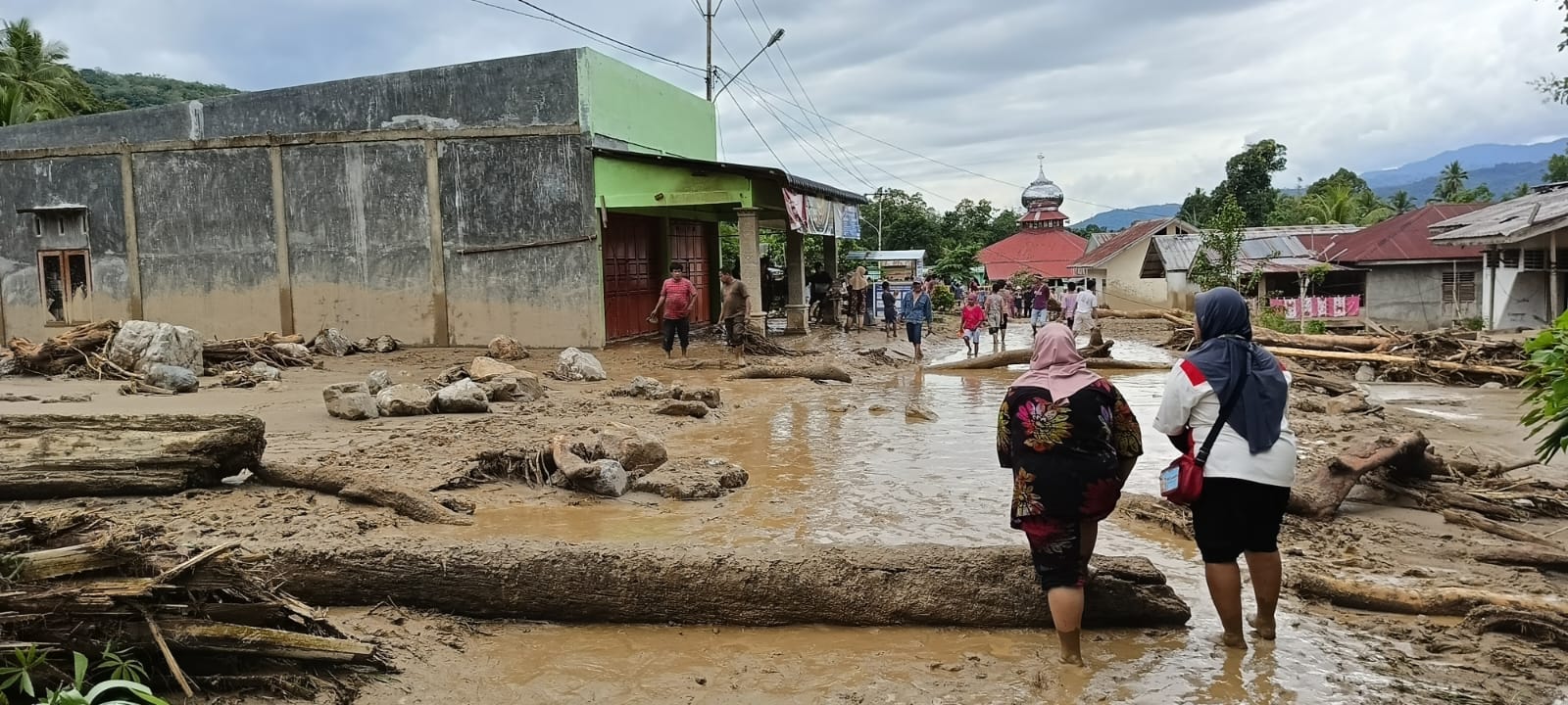 Banjir Bandang Di Tapsel, 2 Tewas Dan 3 Desa Rusak Parah