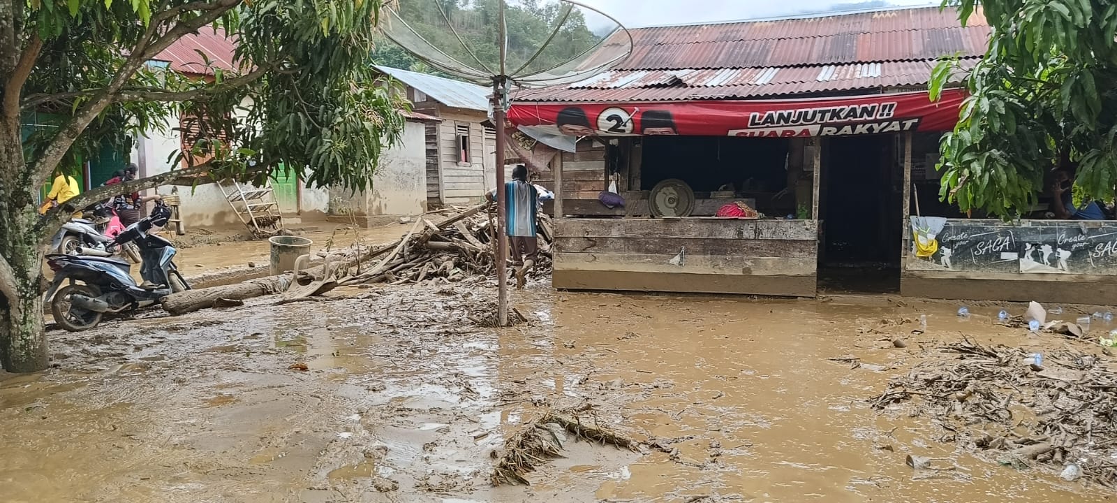 Banjir Bandang Di Tapsel, 2 Tewas Dan 3 Desa Rusak Parah