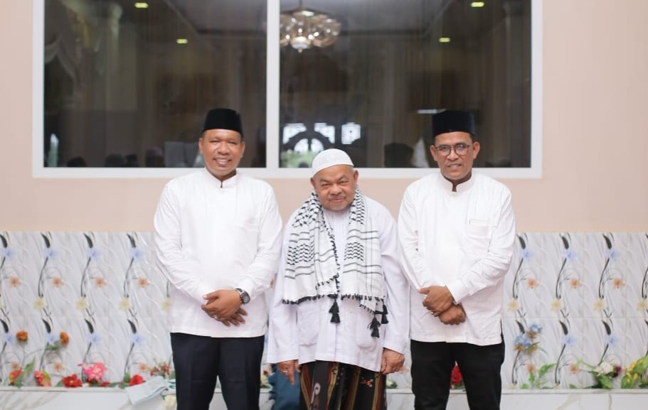 Ulama Puji Program 'Gampong Seumeubeut'Salah Satu Visi - Misi Paslon Bupati/Wabup Aceh Timur No. 1