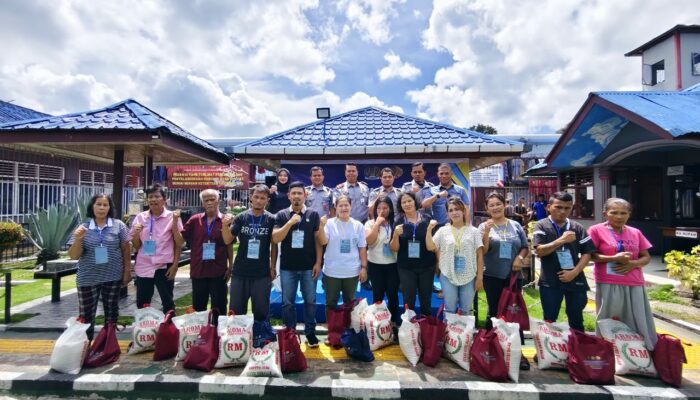 Rutan Tarutung Salurkan Bansos