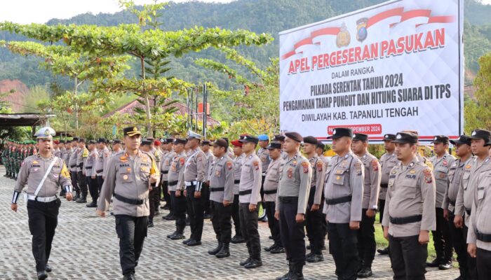 Kapolres Tapteng Pimpin Apel Pergeseran Pasukan Pengamanan TPS