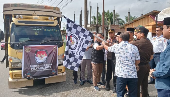 Pj Bupati Lepas Distribusi Logistik 320 TPS