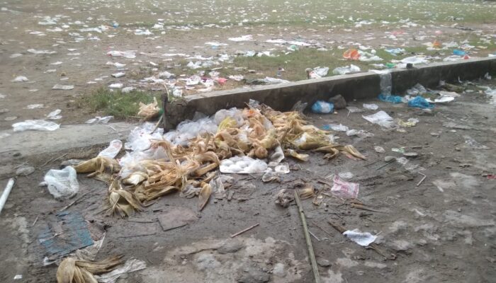 Warga Agara Keluhkan Sampah Kampanye Akbar