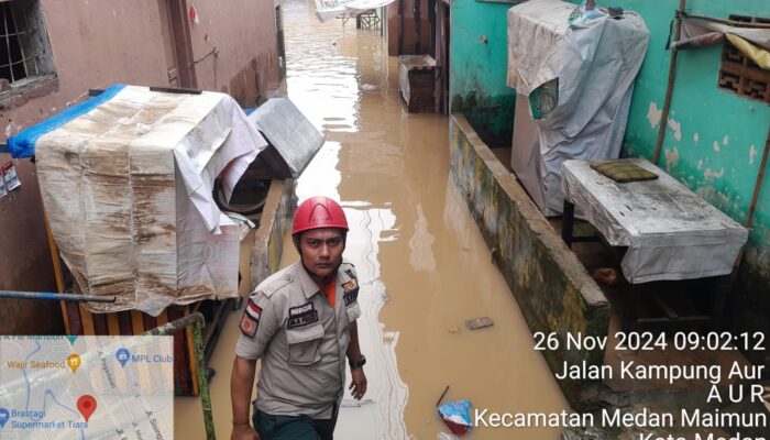 Sungai Babura Dan Deli Meluap, Rumah 959 KK Di Medan Direndam Banjir