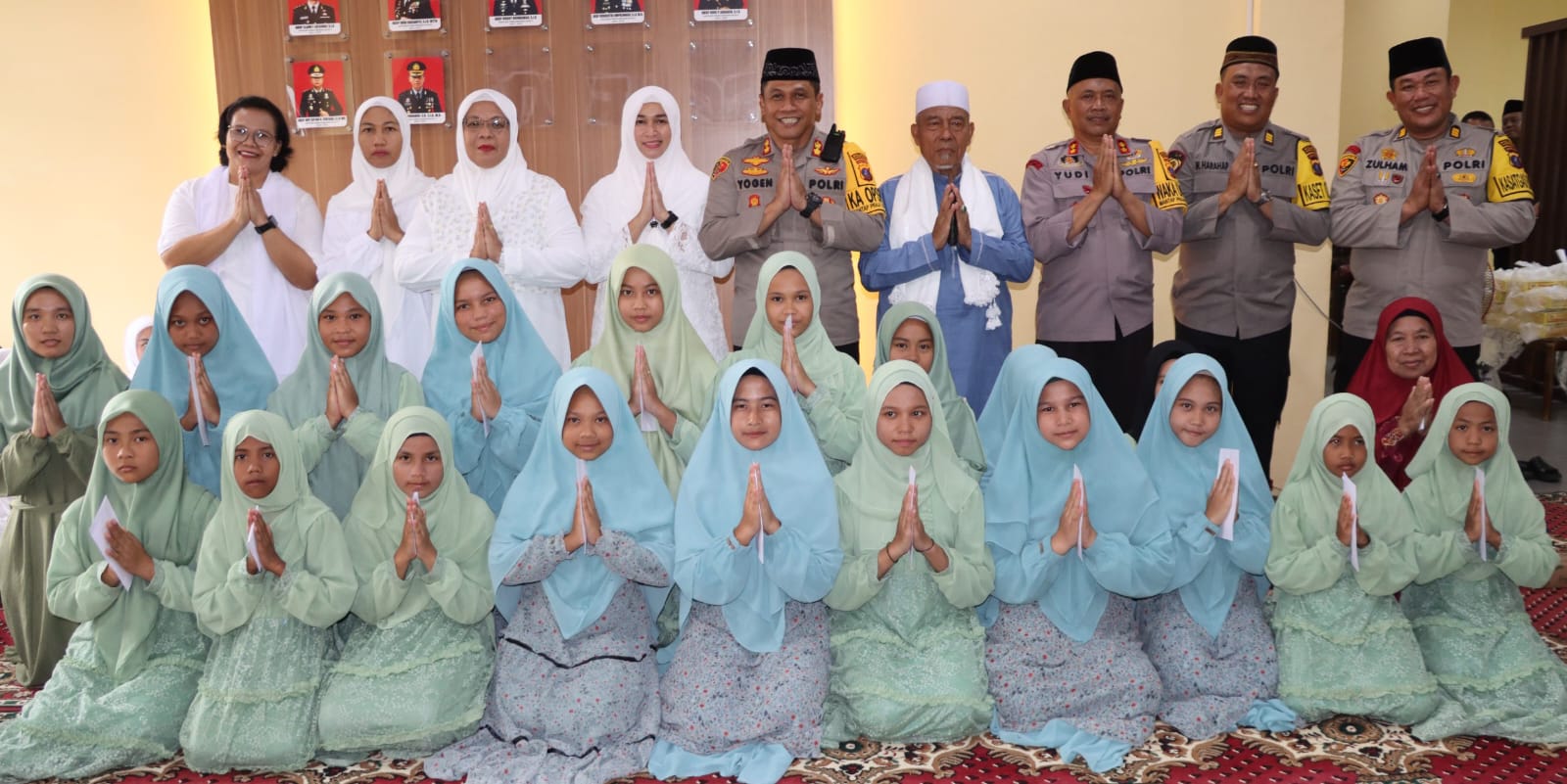 Bersama Anak Yatim, Polres P. Siantar Doa Bersama Pilkada Damai
