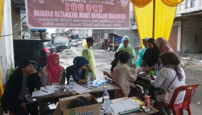 Diguyur Hujan, Warga Banyak Tak Coblos Ke TPS, Syah Afandin-Tiorita Unggul 