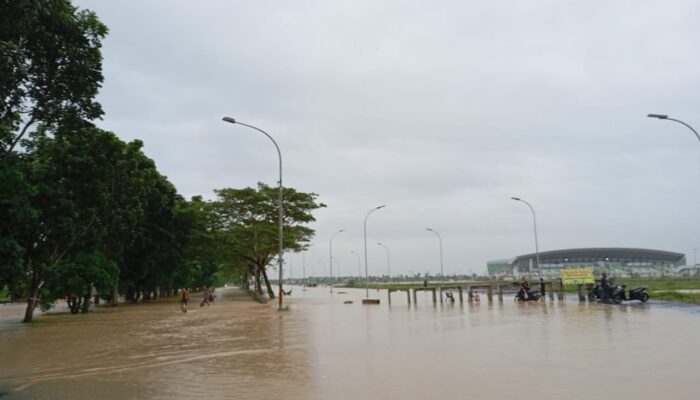 Jalan Arteri Menuju Bandara Kualanamu Terendam Banjir