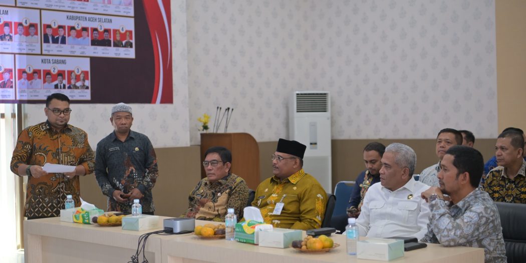 Pj Gubernur Pantau Hasil Perhitungan Suara Sementara Pilkada Di Aceh