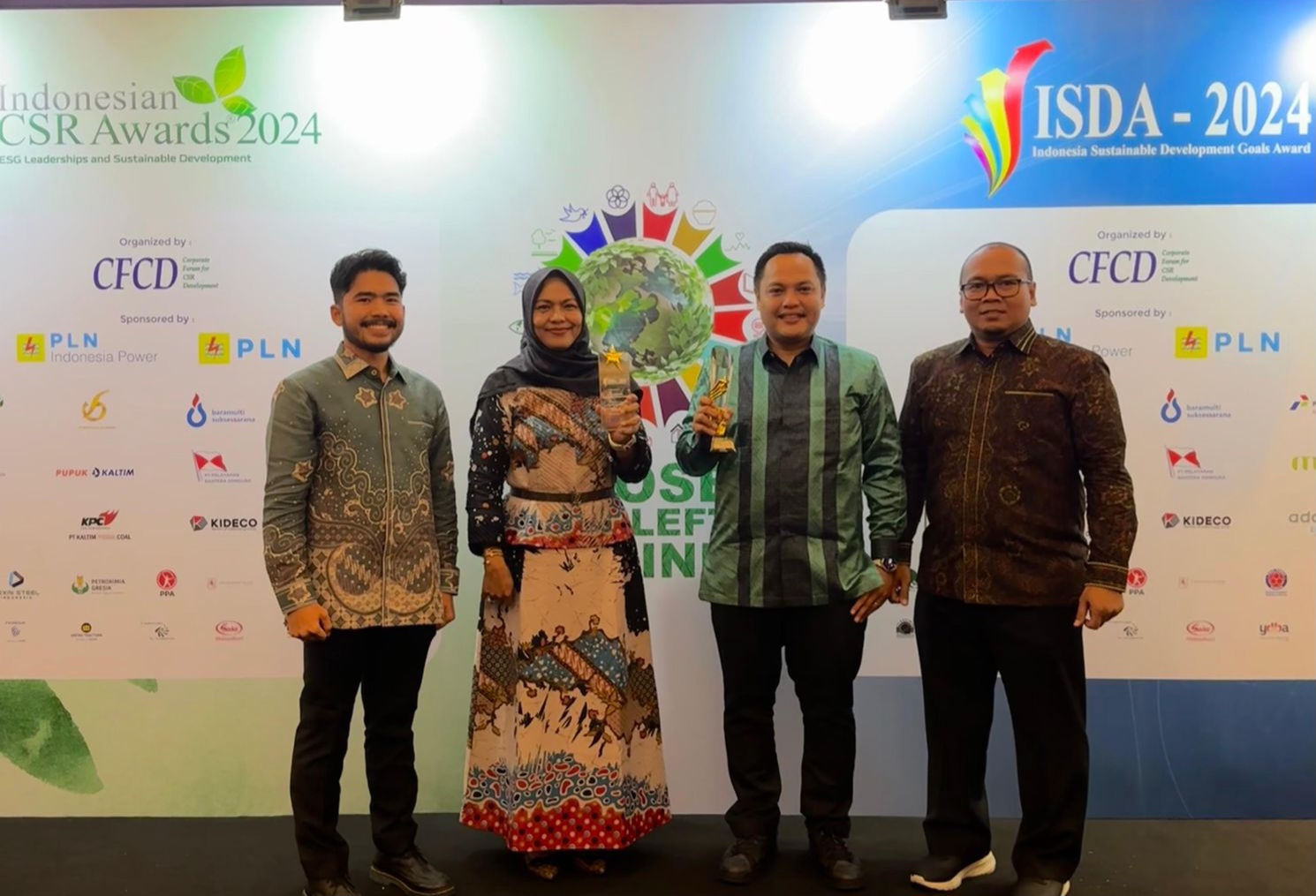 Dua Gold Trophy Diraih PLN UIP SBU Ajang Anugerah ICA/ISDA 2024