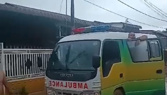 FK UISU Bantu Pemulihan Korban Banjir Villa Patumbak Permai