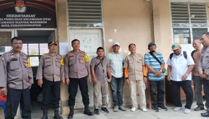 Pasca Pilkada, Samapta Polres P.Siantar Dan BKO Brimob Poldasu Sambangi PPK