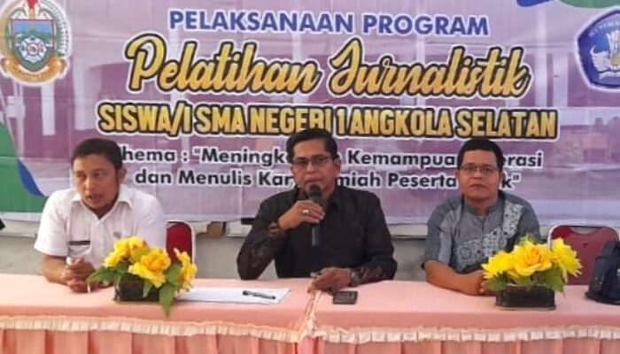 SMAN 1 Angkola Selatan Edukasi Siswa Lahirkan Karya Tulis