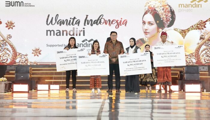 Dukung Industri Kreatif, Bank Mandiri Dorong Tenun Tradisional Bali, Lombok dan Kupang Menembus Pasar Global