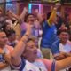 SEJUMLAH pendukung Paslon nomor urut 1 Bobby-Surya, berteriak - teriak di arena debat perdana Pilgubsu 2024. Waspada/Ist