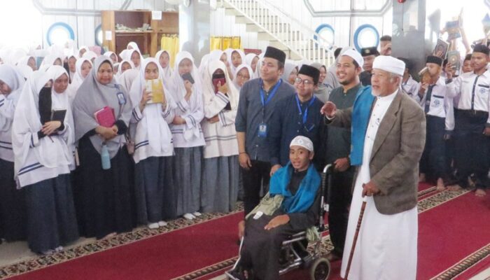 Mukjizat Hafiz Quran Naja Motivasi Ribuan Santri Jabal Noor