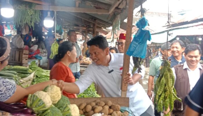 Ridha Gerebek Pasar Kwala Bekala, Pedagang : 29 Tahun Pasar Kami Enggak Ada Perhatian, Lihatlah Becek