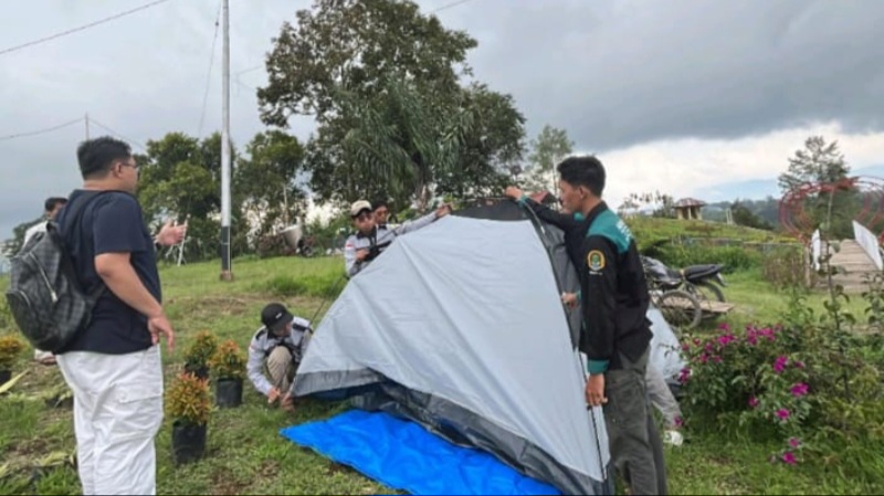 Tim Pengabdian F-P USU Kembangkan Layanan Wisata Camping Ground Di Taman Seribu Bunga Kabupaten Karo