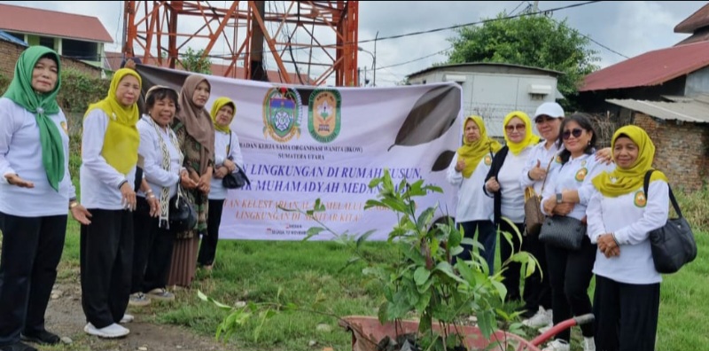 BKOW Sumut Tanam Pohon Dan Latih Warga Rusunawa Pembuatan Ecoenzim