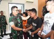 Pangdam I/BB Doakan Kesembuhan Dan Lepas Kepulangan Korban Keributan Biru-Biru Dari RST Putri Hijau