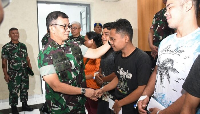 Pangdam I/BB Doakan Kesembuhan Dan Lepas Kepulangan Korban Keributan Biru-Biru Dari RST Putri Hijau
