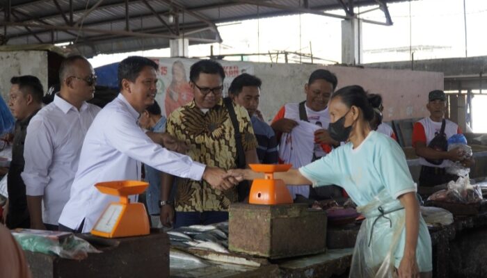 Kunjungi Pasar Inpres Pendidikan Bersama Ketua DPRD Medan, Prof Ridha Temui Kondisi Pasar Sepi Dan Terabaikan