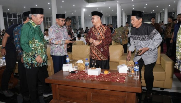 Hadiri Milad Muhammadiyah ke-112 di Kudus, Mendikdasmen Tekankan Peningkatan Pembelajaran Berkualitas