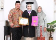 Sarah Mumtaz Wisudawan Terbaik UINSU Tahun 2024 Raih IPK 3.92