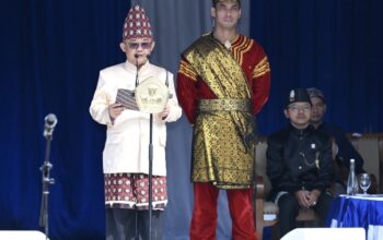 Pimpin Upacara HGN 2024, Mendikdasmen Abdul Mu'ti Tegaskan Komitmen Peningkatan Kualitas Guru