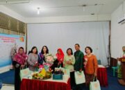 Hari Guru Di SMKN 1 Medan Diwarnai Pelepasan Guru Purna Bhakti