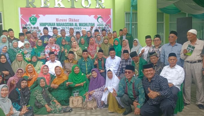 Reuni Himmah Era 70-80 Diwarnai Dialog Interaktif Bersama Tokoh Berbagai Profesi