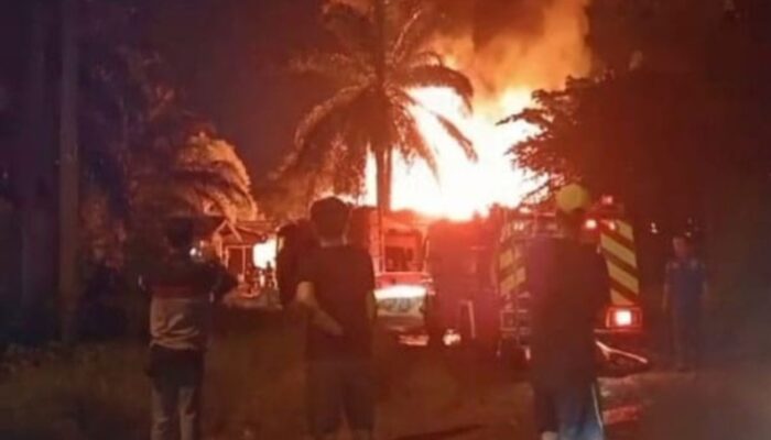 Gudang Siong Milik Mafia BBM Di Medan Labuhan Terbakar, 3 Luka Parah