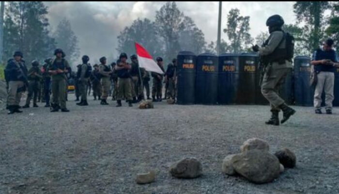 Pilkada Papua Ricuh, Kapolres Terkena Panah
