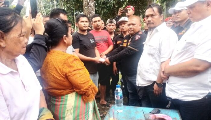 GRIB Jaya Sumut Salurkan Bantuan kepada Korban Tanah Longsor Di Sibolangit