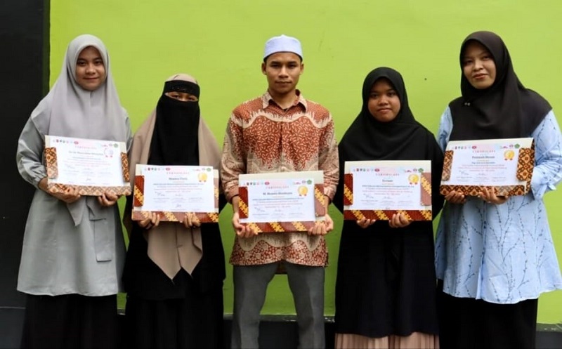 Rektor UIN Syahada Bangga, Banyak Mahasiswa Ukir Prestasi Tingkat Internasional Rektor UIN Syahada Bangga, Banyak Mahasiswa Ukir Prestasi Tingkat Internasional