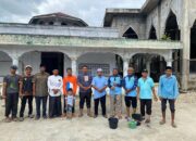 Tidak Pernah Lelah, BKPRMI Bersama Pemuda Bersih-bersih Masjid