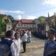 SUASANA di depan kantor DPRK Subulussalam beberapa saat jelang debat. Foto diambil, Senin (11/11). (Waspada/Khairul Boangmanalu)
