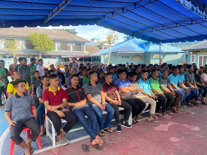   IKUTI sidang Tim Pengamat Pemasyarakatan (TPP), di Lapas Labuhanruku.Waspada/Ist