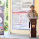 Kapolres Aceh Timur AKBP Nova Suryandaru SIK, bersama pejabat lainnya mengajak masyarakat memberantas narkoba di sela-sela Launching KBN di Gampong Alue Bu Dua, Peureulak Barat, Aceh Timur, Rabu (13/11). Waspada/Muhammad Ishak