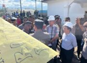 Duga Izin Tidak Beres, Warga Desa Asam Jawa Demo PKS PT TSSP