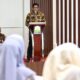 Plt. Sekda Aceh, Muhammad Diwarsyah, saat menyampaikan sambutan pada kegiatan Focus Group Discussion (FGD) Optimalisasi Data Kepesertaan Jaminan Kesehatan Aceh (JKA) di Aula Dinas Registrasi Kependudukan Aceh, Banda Aceh, Kamis (31/10). (Waspada/Zafrullah)