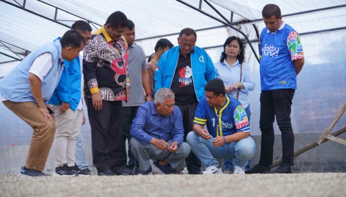 Bobby Nasution Bertemu Petani Kopi Lintong Di Humbahas